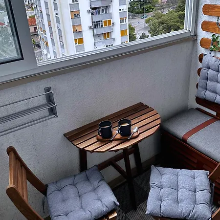 Home Apartment Split