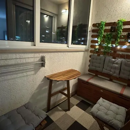 Home Apartment Split